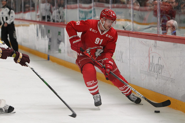 Hockey sur glace: Deux joueurs arrivent au LHC en échange de Joel Vermin